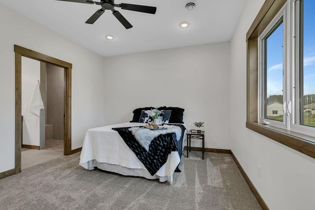 1325 Iris Lane, Saint Joseph, MN 56374