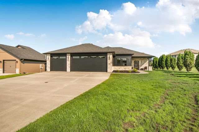 1325 Iris Lane, Saint Joseph, MN 56374