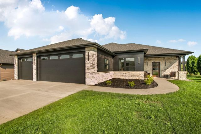 1325 Iris Lane, Saint Joseph, MN 56374