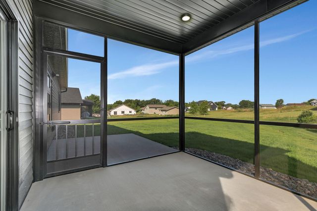 1325 Iris Lane, Saint Joseph, MN 56374