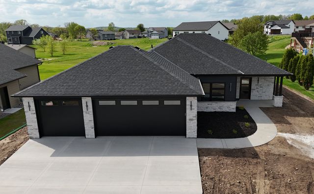 1325 Iris Lane, Saint Joseph, MN 56374