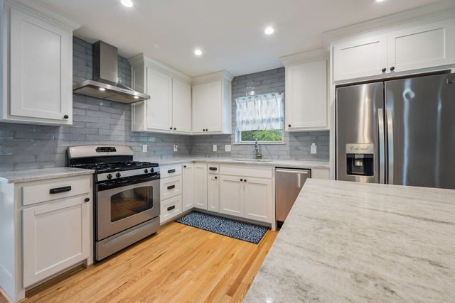 2216 Springhill Drive, Dallas, TX 75228