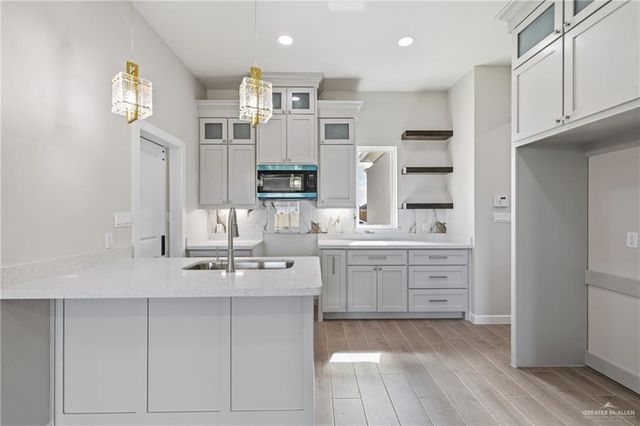 1217 E Evergreen Avenue, San Juan, TX 78589