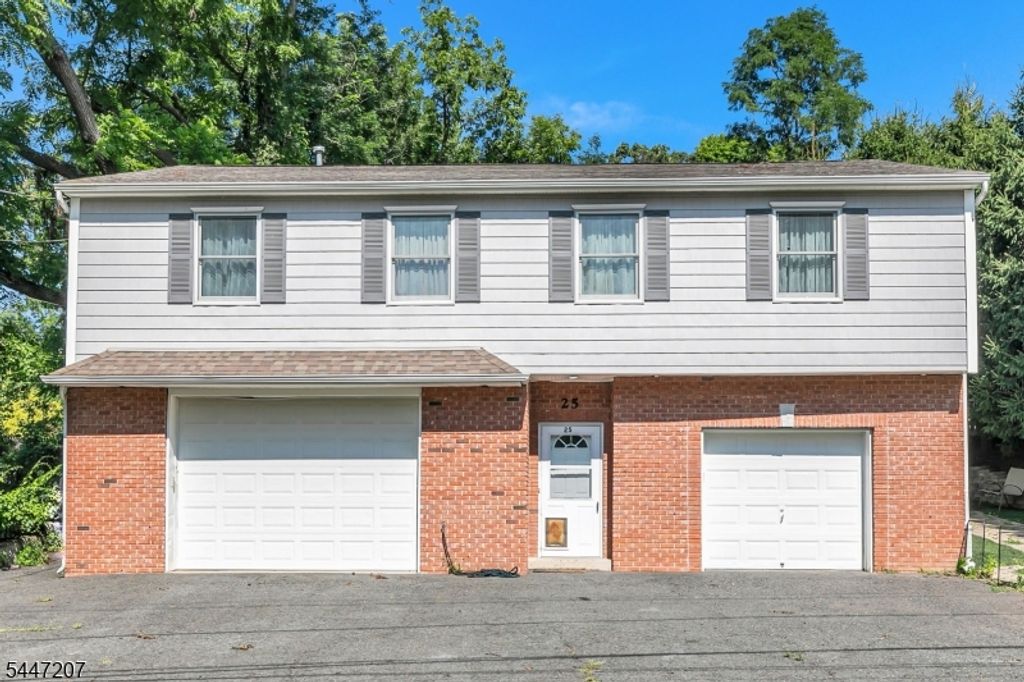 25 Gillette Rd, Long Hill Twp., NJ 07933 — exterior