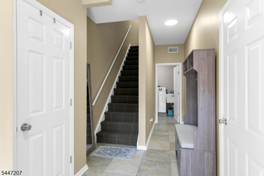 25 Gillette Rd, Long Hill Twp., NJ 07933 — photo 3