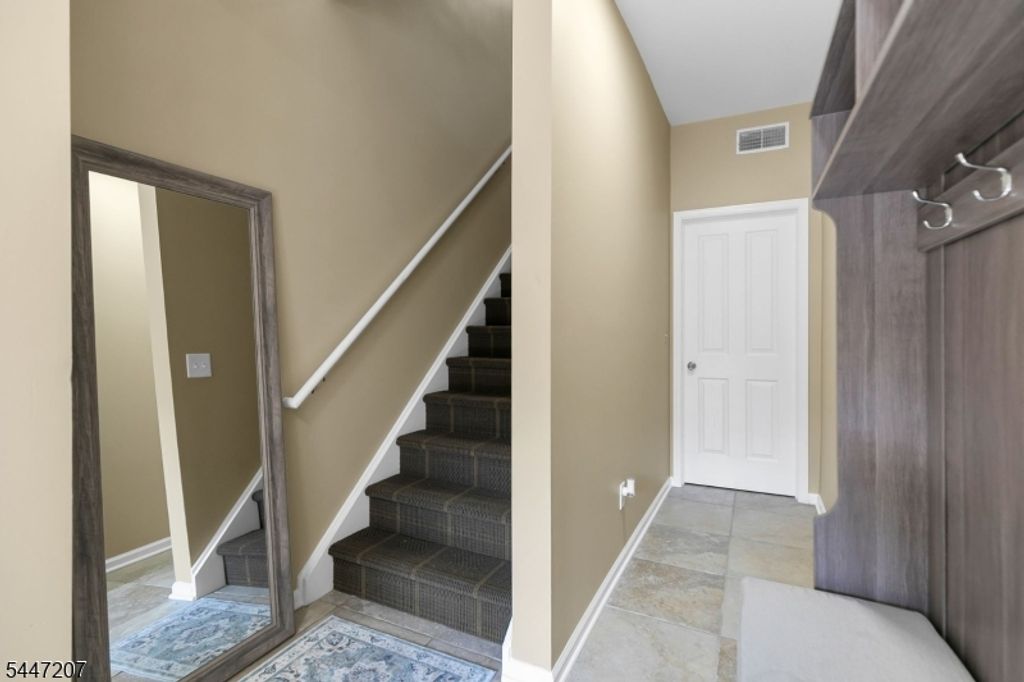 25 Gillette Rd, Long Hill Twp., NJ 07933 — photo 4