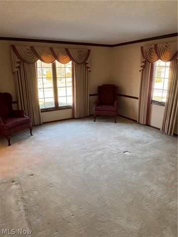 2904 Camelot Court, Willoughby Hills, OH 44092