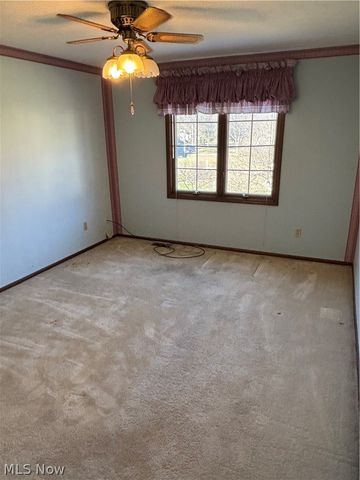 2904 Camelot Court, Willoughby Hills, OH 44092