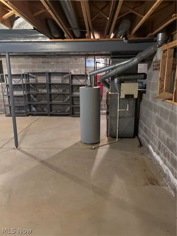 2904 Camelot Court, Willoughby Hills, OH 44092