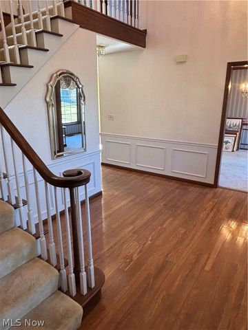 2904 Camelot Court, Willoughby Hills, OH 44092