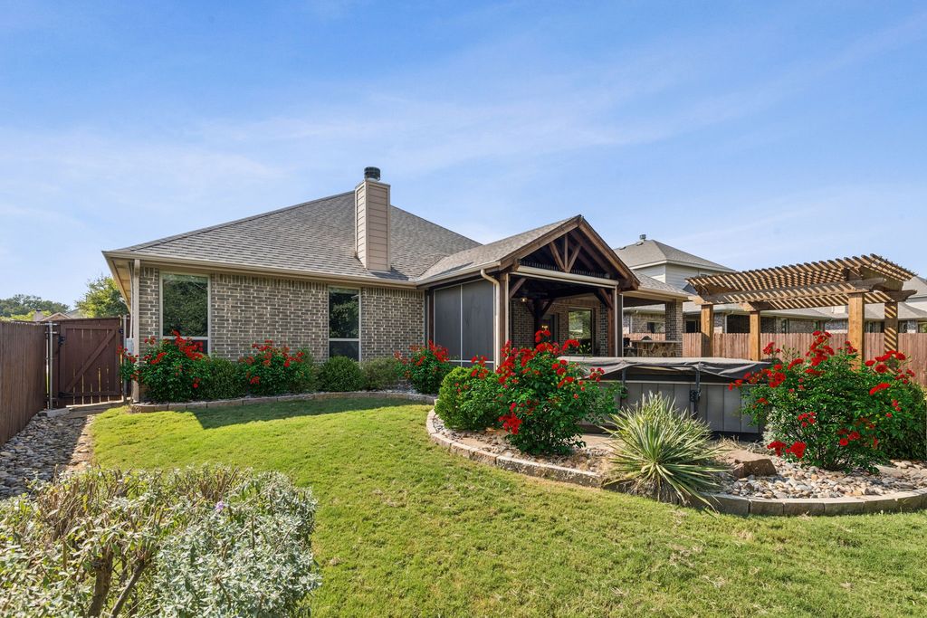 417 Traveller Street, Hickory Creek, TX 75065