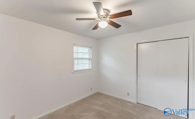 3512 Lois Lane NW, Huntsville, AL 35810