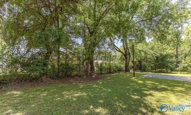 3512 Lois Lane NW, Huntsville, AL 35810