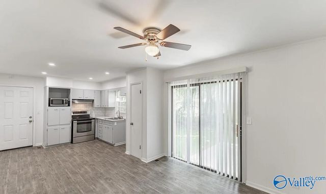 3512 Lois Lane NW, Huntsville, AL 35810