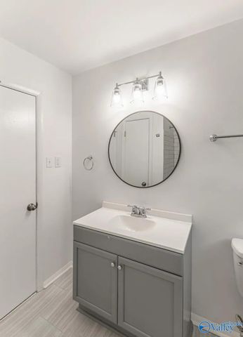 3512 Lois Lane NW, Huntsville, AL 35810