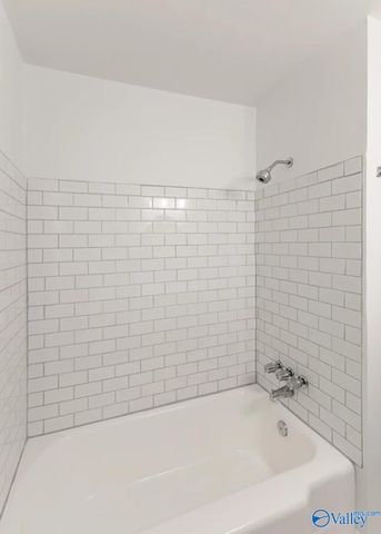 3512 Lois Lane NW, Huntsville, AL 35810