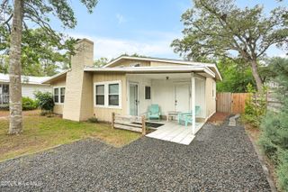 107 NE 78th Street, Oak Island, NC 28465