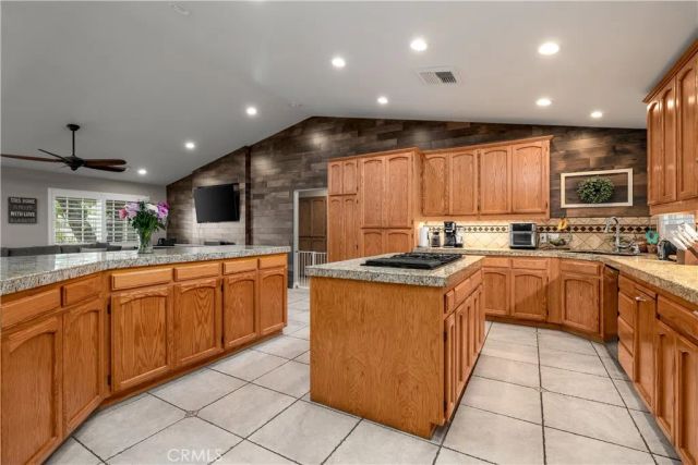 30695 Triple Crown, Homeland, CA 92548