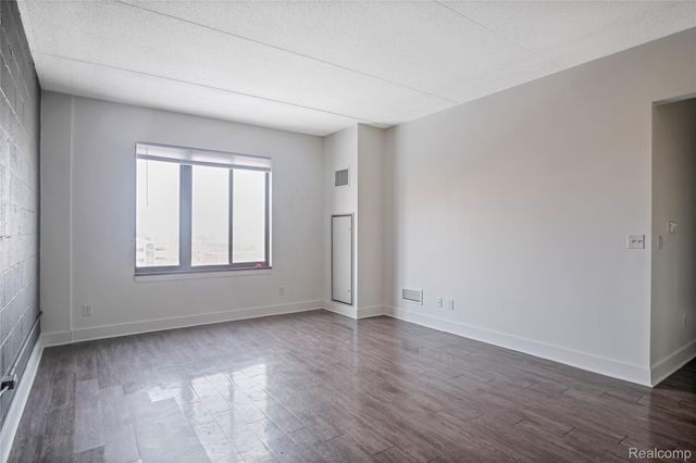 3075 W Grand Boulevard 410, Detroit, MI 48202