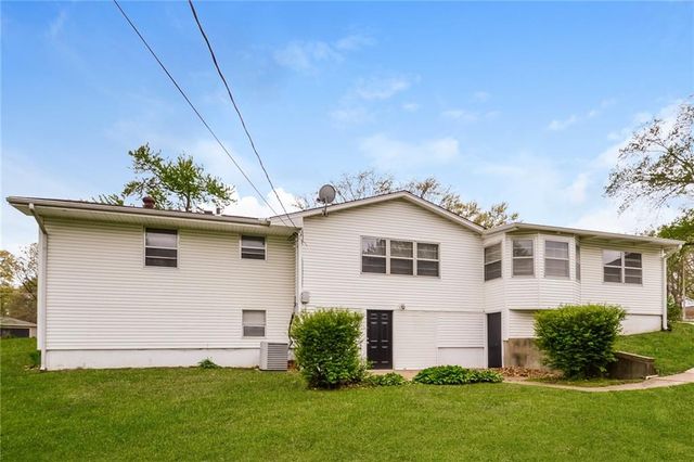 3631 S Forest Avenue, Independence, MO 64052