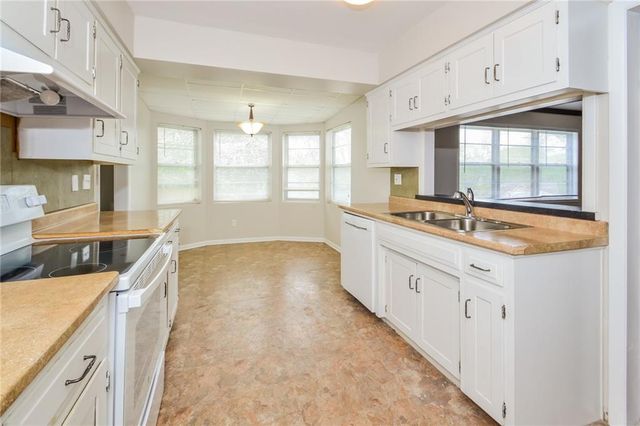 3631 S Forest Avenue, Independence, MO 64052