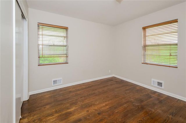 3631 S Forest Avenue, Independence, MO 64052