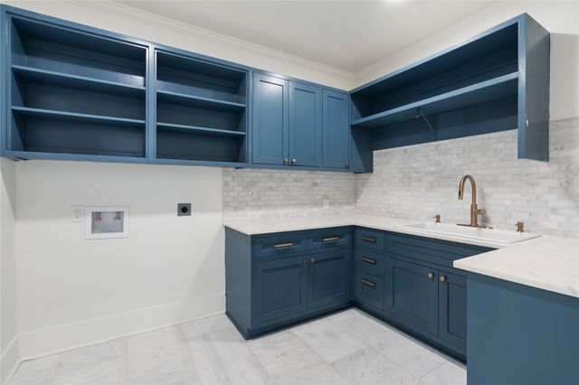 1205 Tall Pines Drive, Friendswood, TX 77546