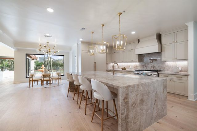 1205 Tall Pines Drive, Friendswood, TX 77546