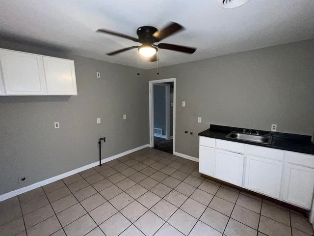 2681 DUNN AVE, Memphis, TN 38114