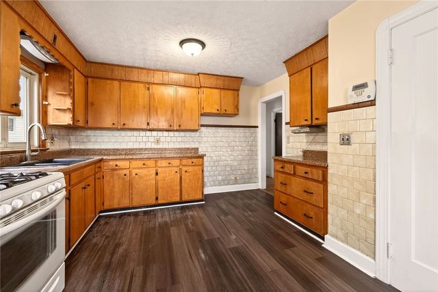 34 Zygment Street, Rochester, NY 14621