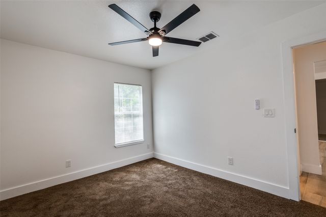 912 Duff Court, Fort Worth, TX 76112