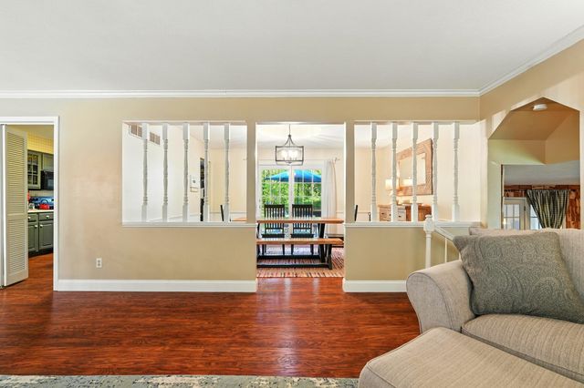 107 Oakwood Drive, Branson, MO 65616
