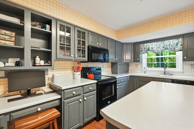 107 Oakwood Drive, Branson, MO 65616