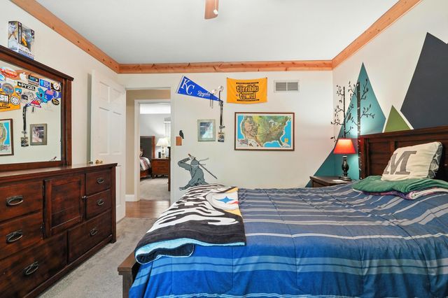 107 Oakwood Drive, Branson, MO 65616