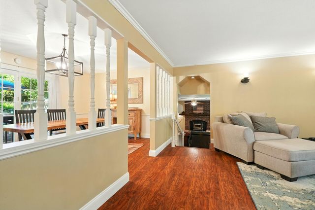 107 Oakwood Drive, Branson, MO 65616