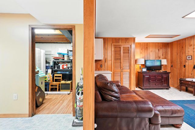 107 Oakwood Drive, Branson, MO 65616