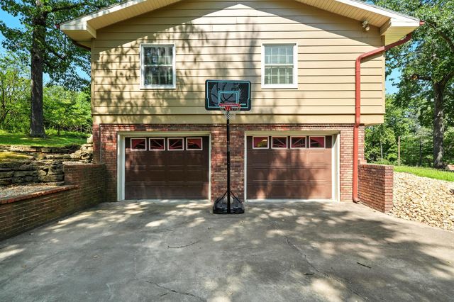 107 Oakwood Drive, Branson, MO 65616