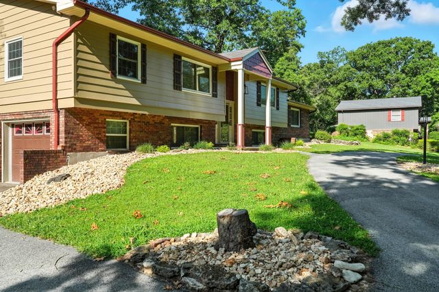 107 Oakwood Drive, Branson, MO 65616