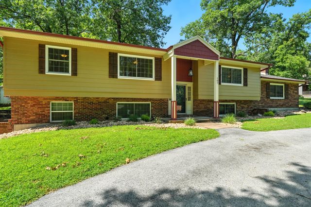 107 Oakwood Drive, Branson, MO 65616