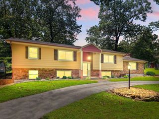 107 Oakwood Drive, Branson, MO 65616