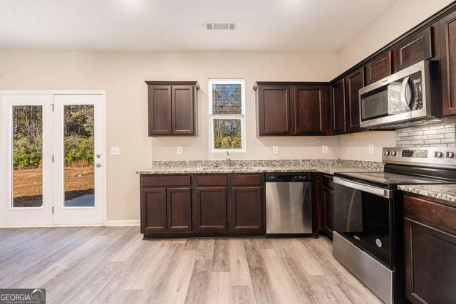 1077 Coldwater Drive, Griffin, GA 30224