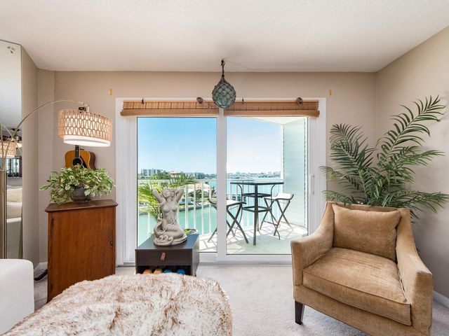 610 ISLAND WAY 407, Clearwater Beach, FL 33767
