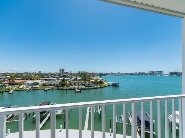 610 ISLAND WAY 407, Clearwater Beach, FL 33767