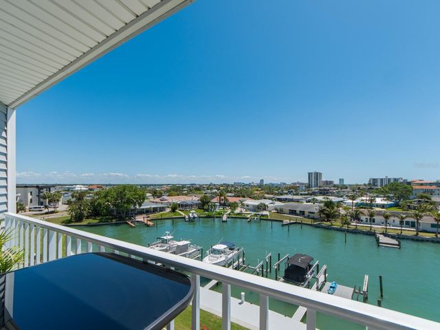 610 ISLAND WAY 407, Clearwater Beach, FL 33767