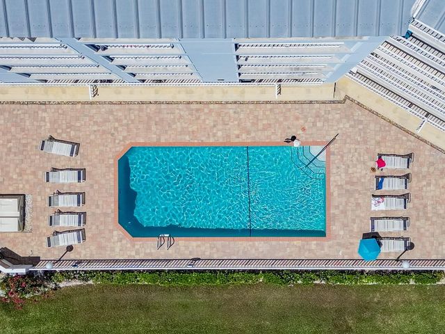 610 ISLAND WAY 407, Clearwater Beach, FL 33767