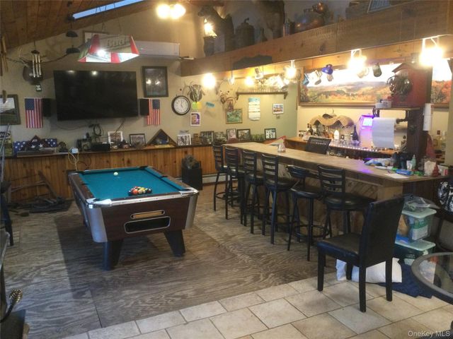 6 Rock View Lane, Loch Sheldrake, NY 12759