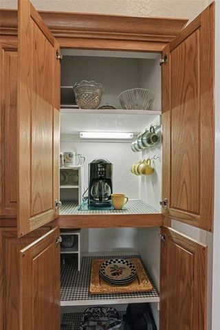 720 W Alamo Way, Mustang, OK 73064
