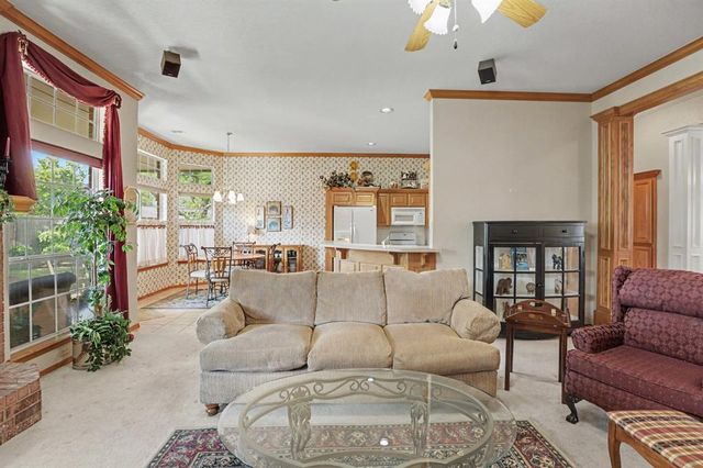 720 W Alamo Way, Mustang, OK 73064