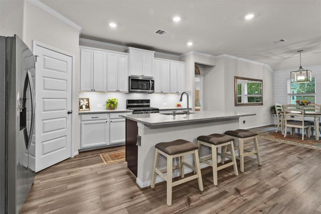 12813 S Winding Pines Drive, Tomball, TX 77375