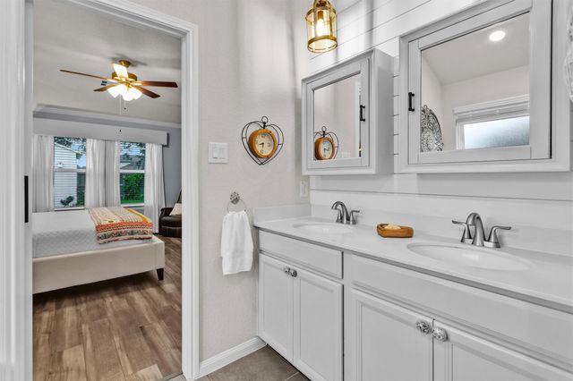 12813 S Winding Pines Drive, Tomball, TX 77375